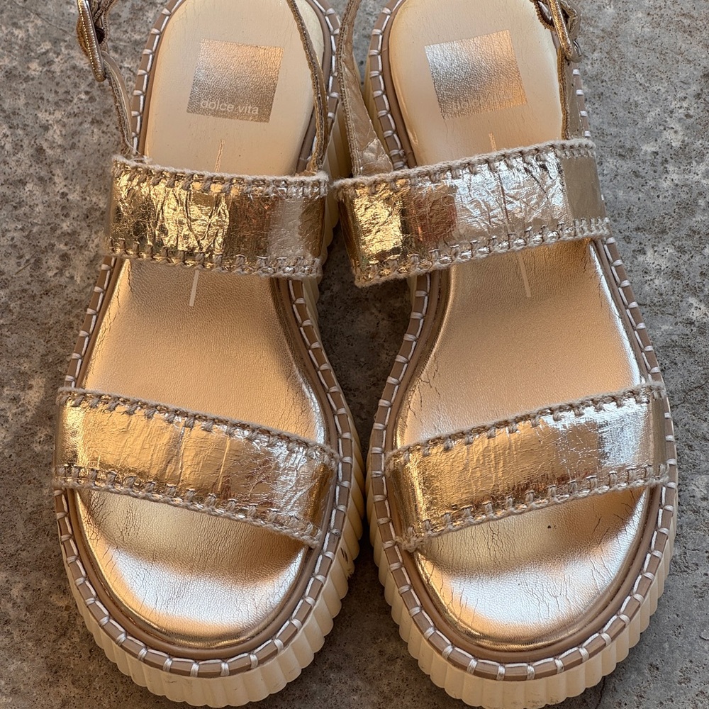 Dolce Vita Drake Gold Metallic Platform Sandal 7